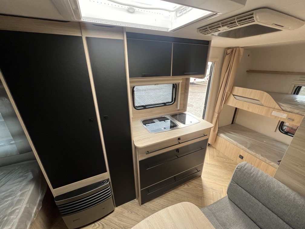 CARAVANA STERCKEMAN SPORT EDITION 490PE KID'S (9)