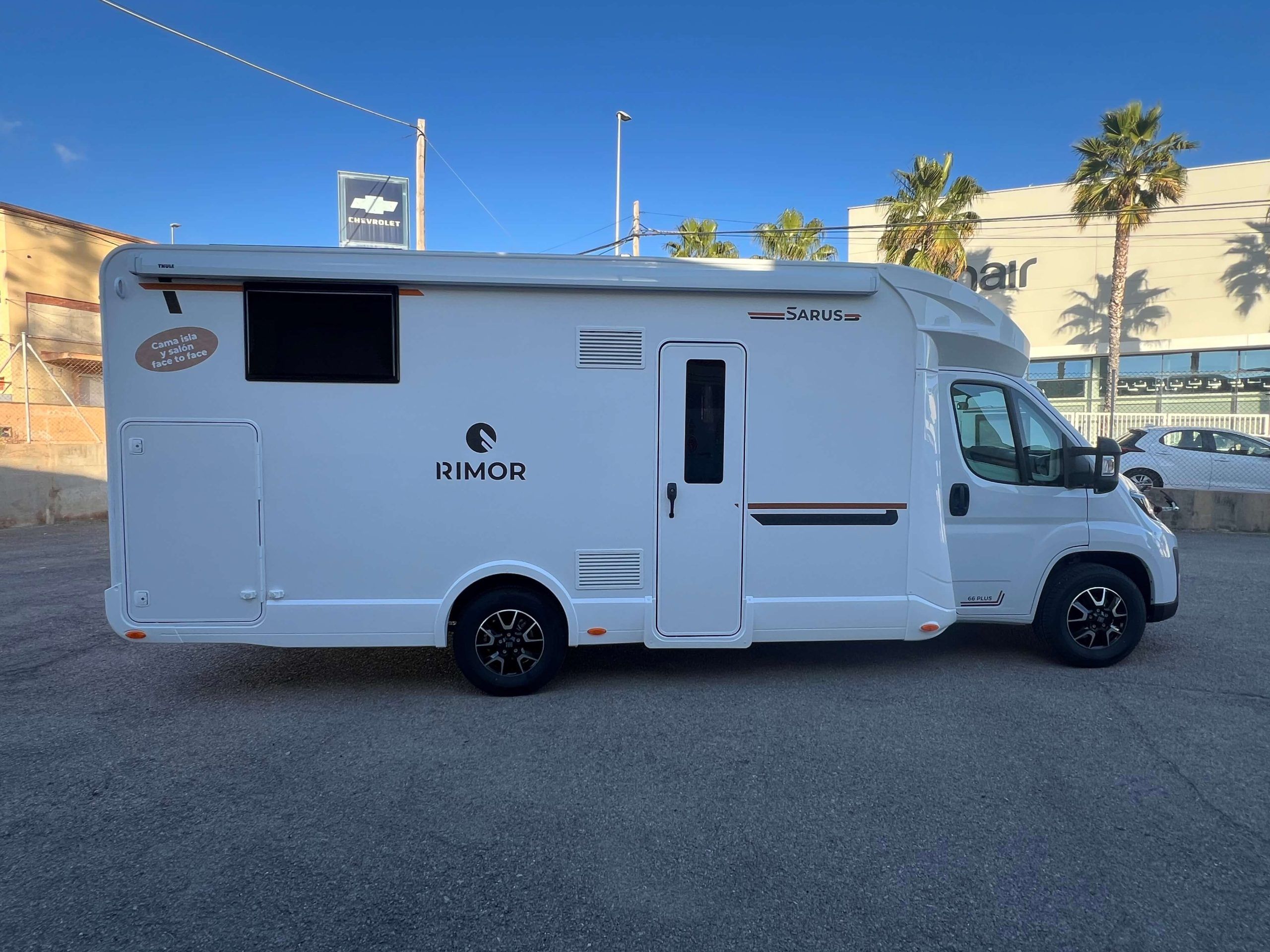 AURTOCARAVANA RIMOR SARUS 66 PLUS (22)