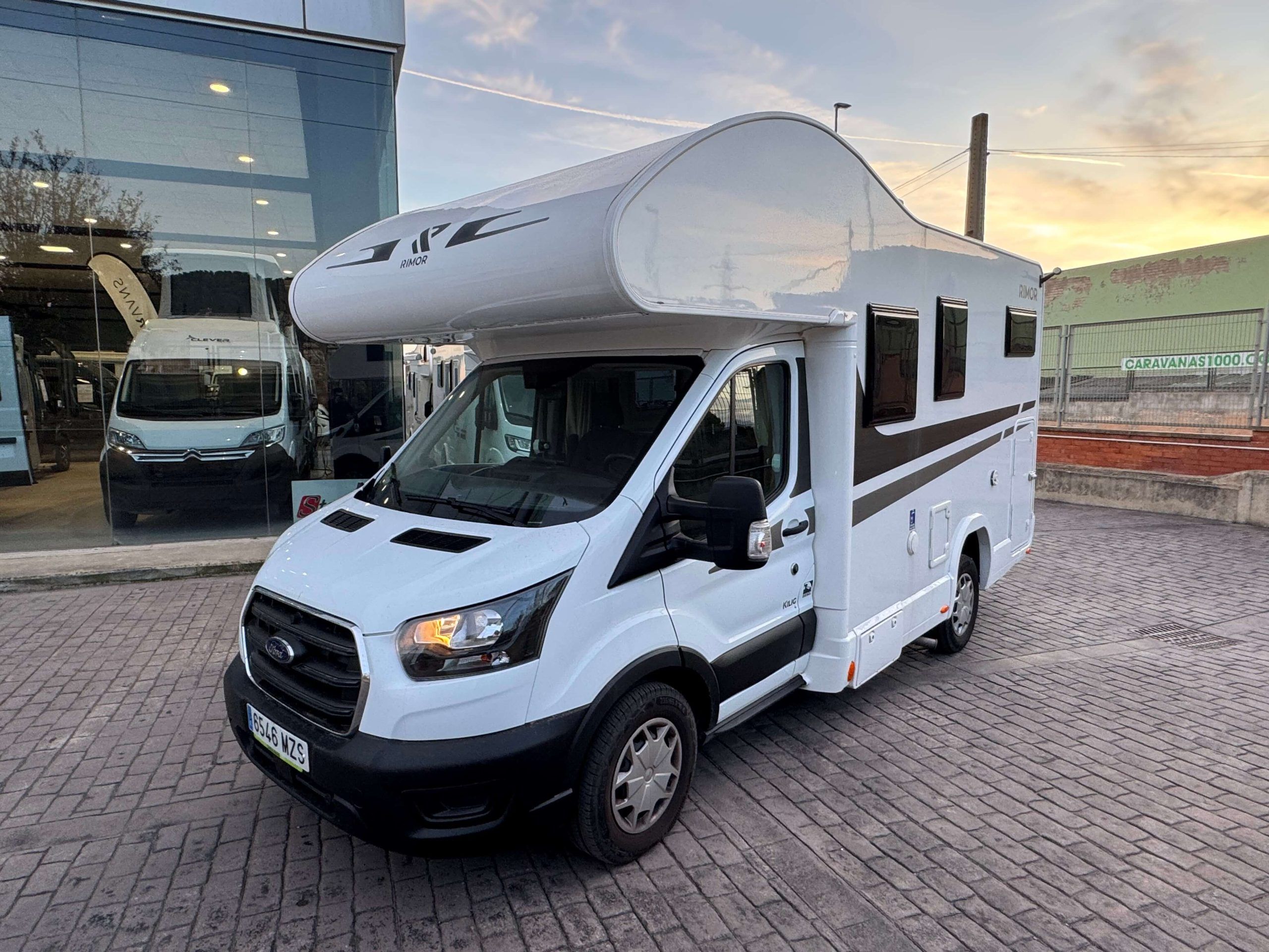 AUTOCARAVANA RIMOR KILIG 4 (2)