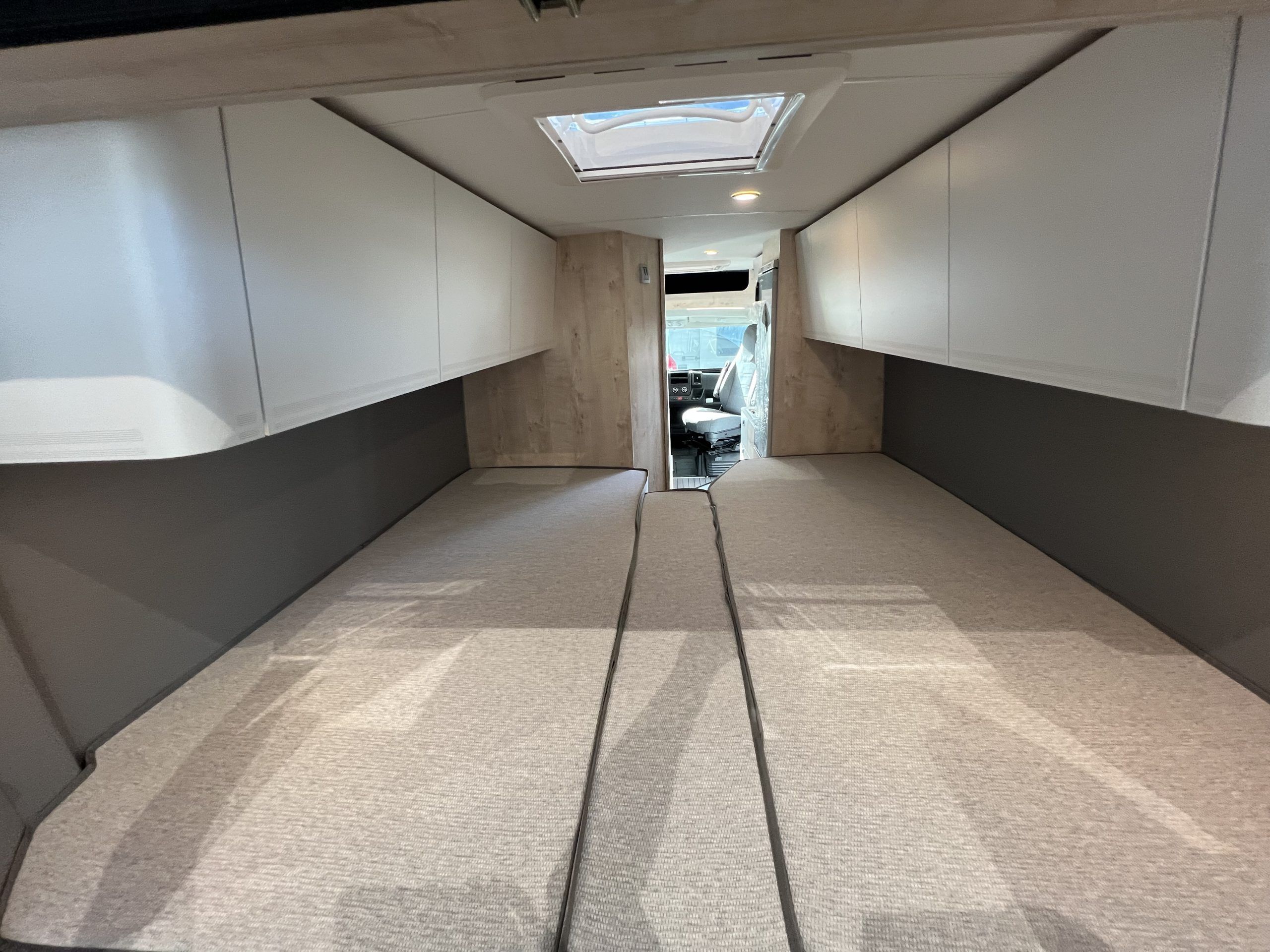 CAMPER CLEVER VAN RUNNER 636 (10)