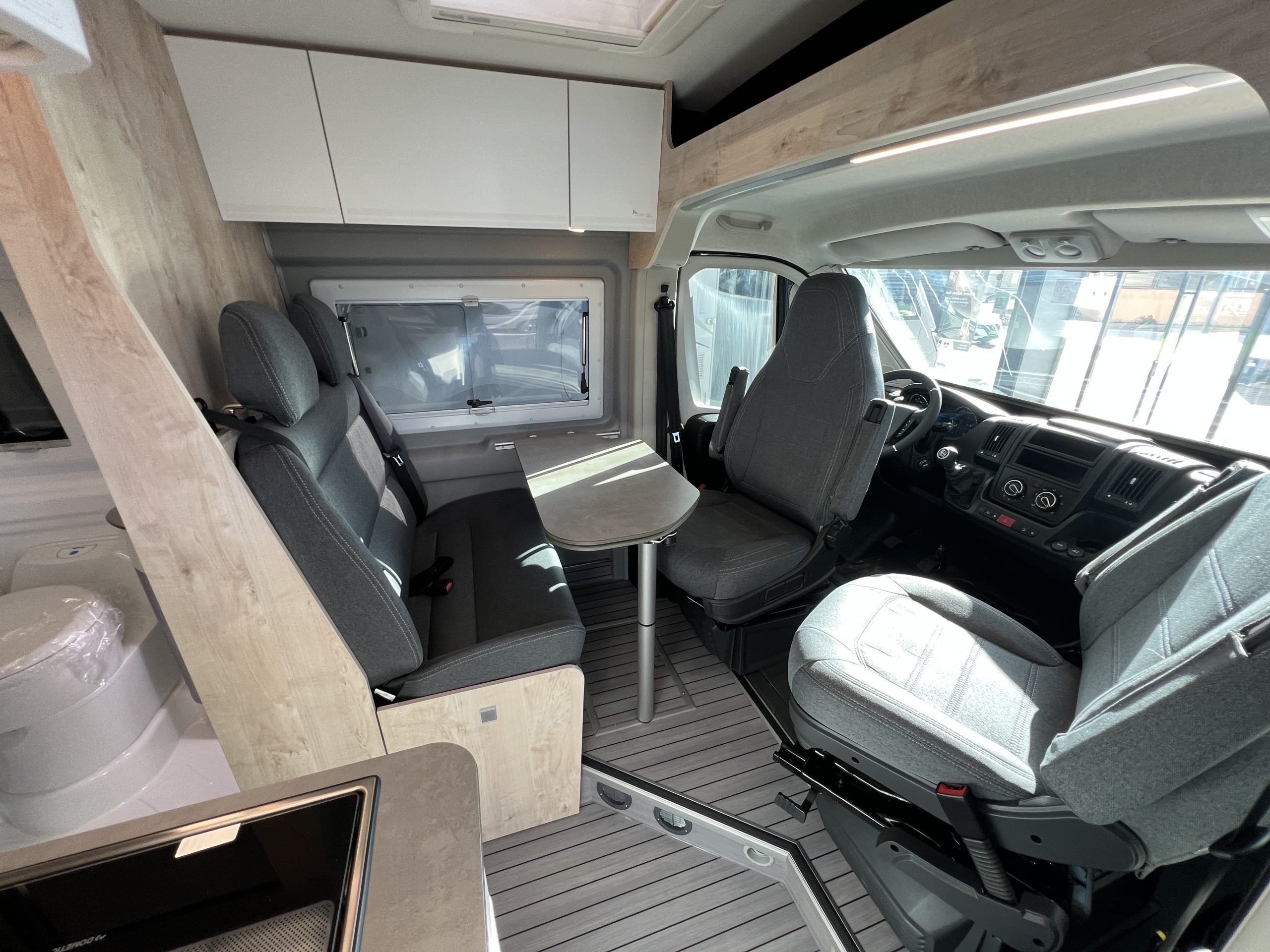 CAMPER CLEVER VAN RUNNER 636 (14)