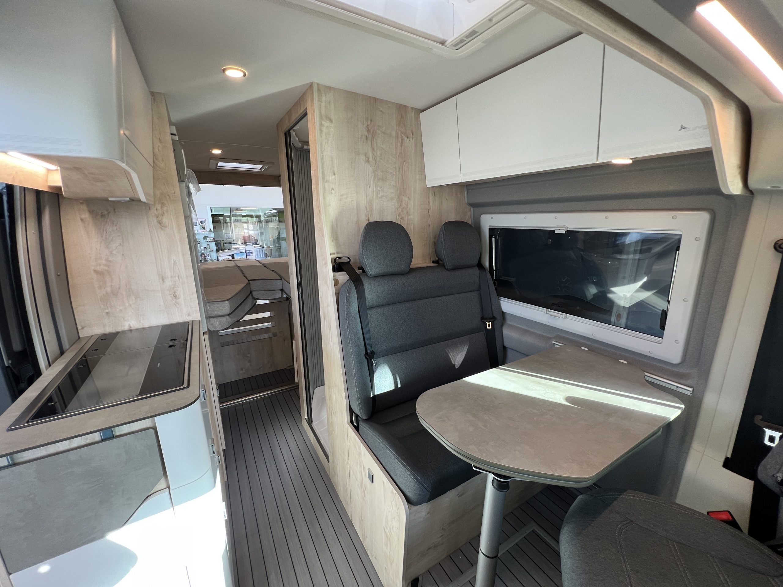 CAMPER CLEVER VAN RUNNER 636 (5)