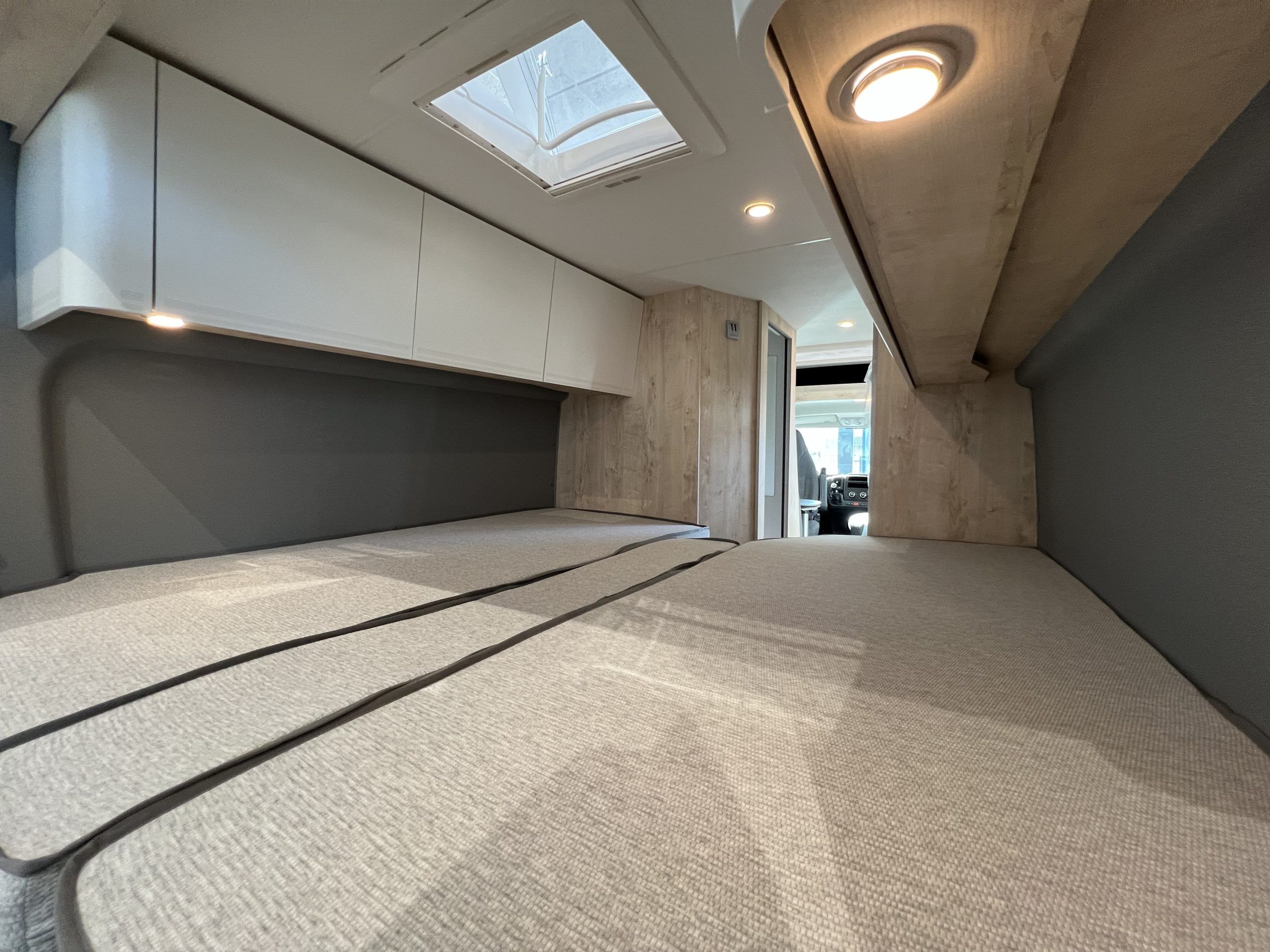 CAMPER CLEVER VAN RUNNER 636 (9)