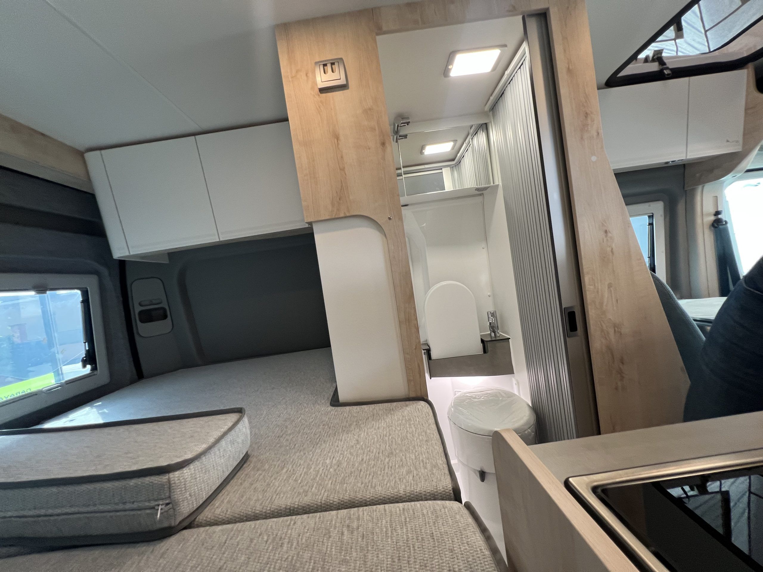 CAMPER CLEVER VAN TOUR 540 (11)