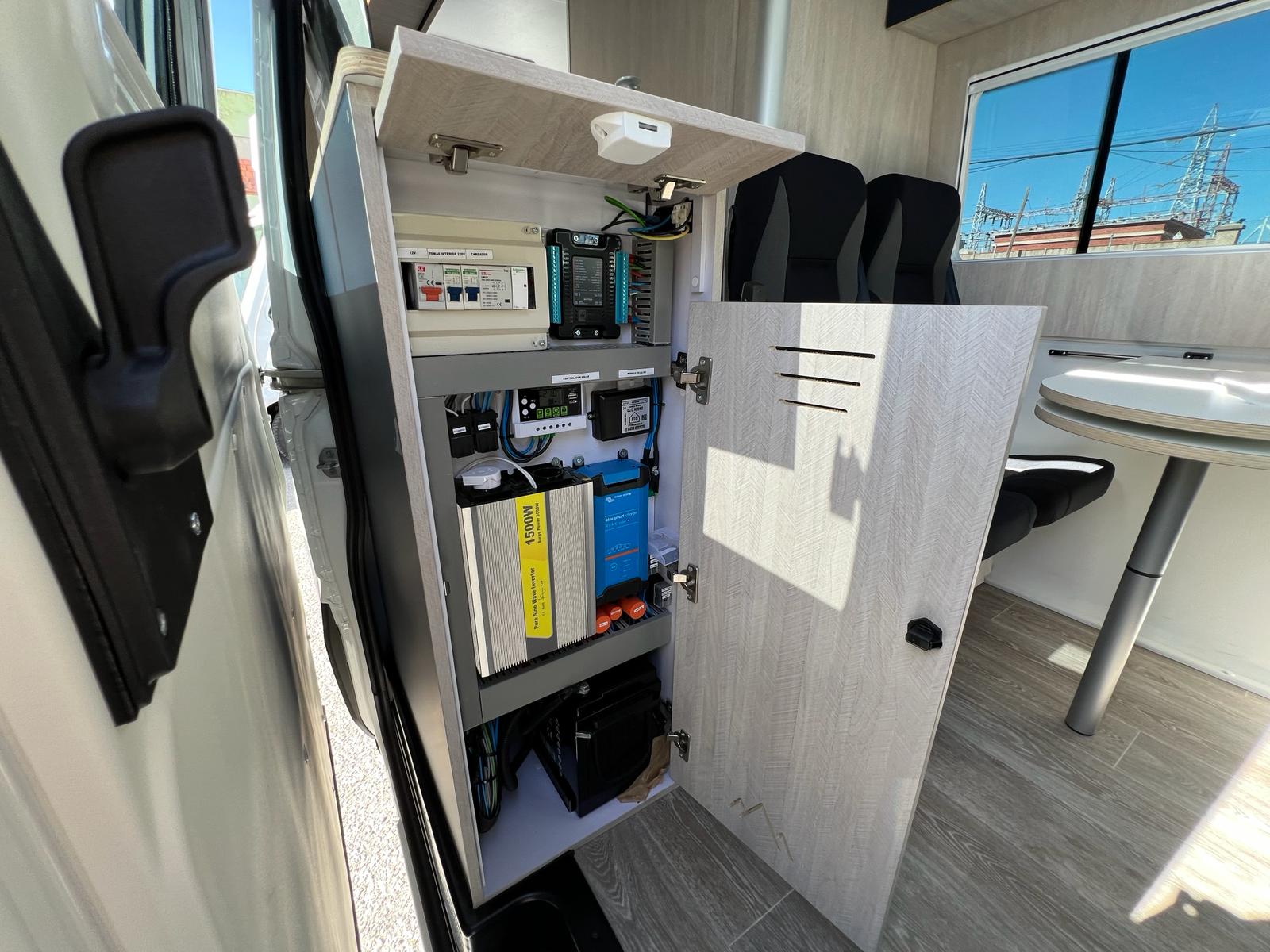 CAMPER IVECO DAILY AUTOMATICA (10)