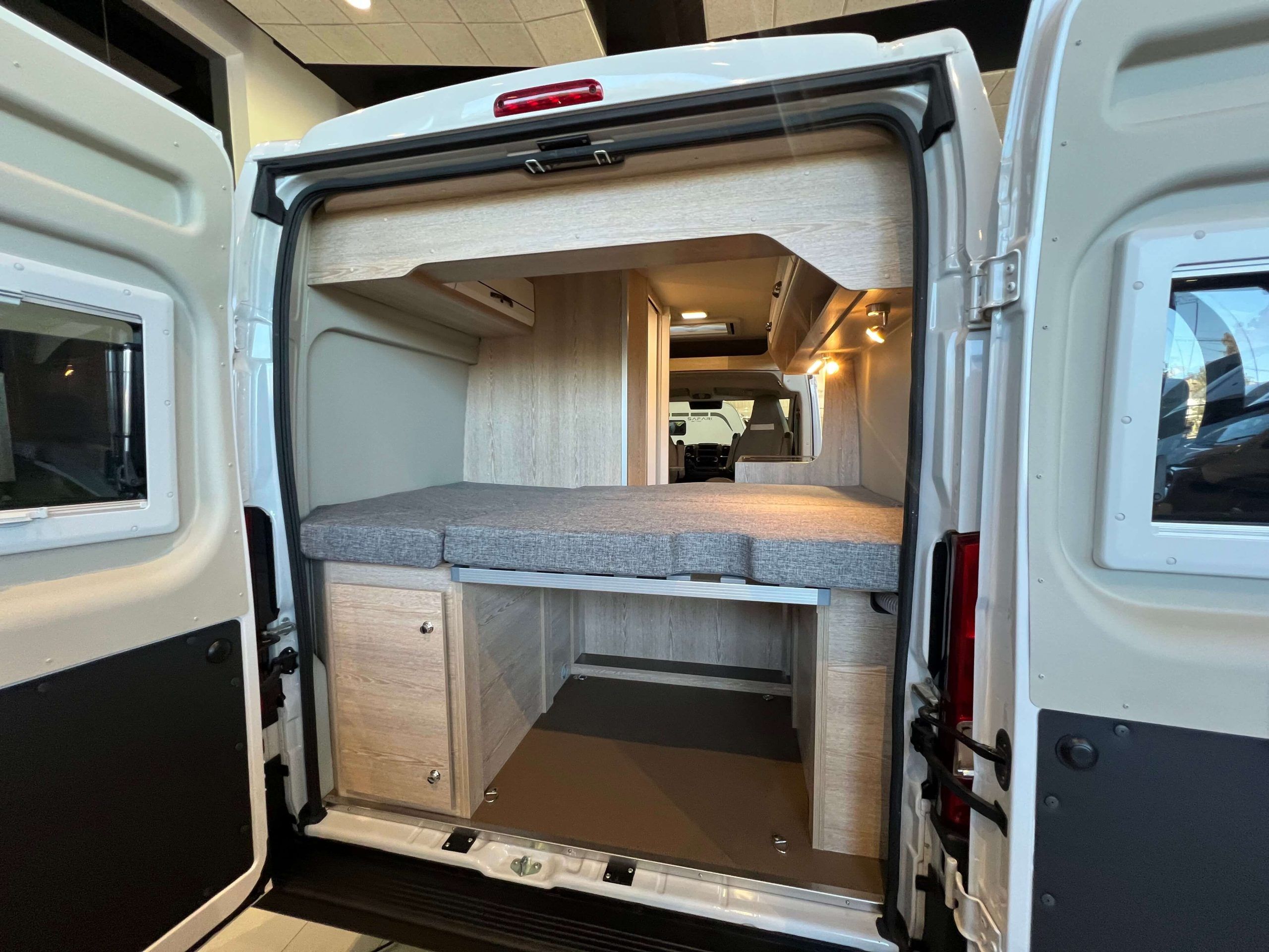 CAMPER POSSL SUMMIT 540 2025 (6)