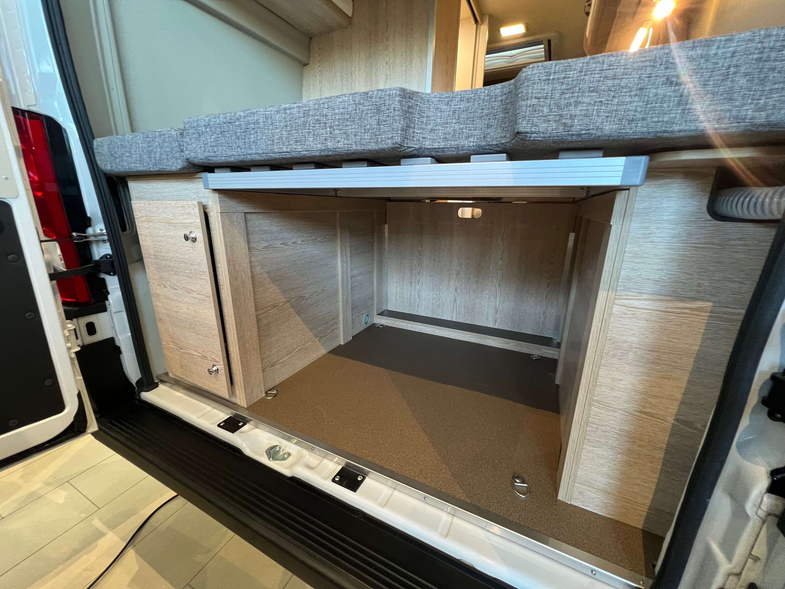 CAMPER POSSL SUMMIT 540 2025 (7)